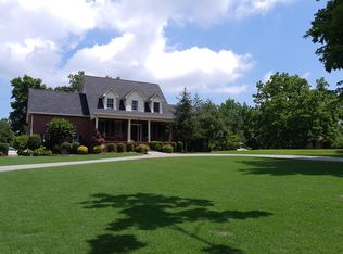 304 Lake Hills Rd, Tullahoma, TN 37388