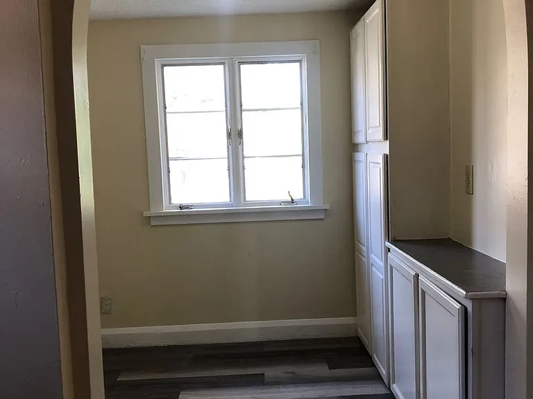 1846 Loxley Rd — Photo 12