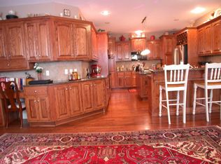 416 SE Hackamore Dr, Lees Summit, MO 64082