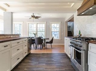 896 Plymouth St, Abington, MA 02351