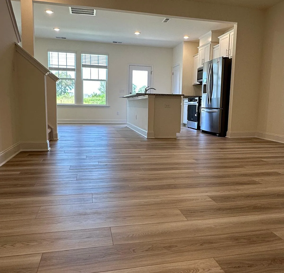 3 bed, 2.5 bath, $1,775 — Photo 4
