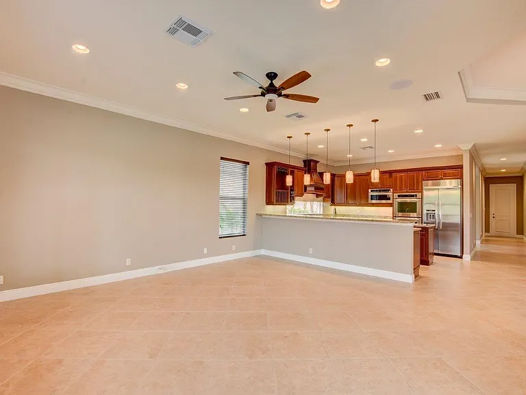 6669 Cobia Cir — Photo 16