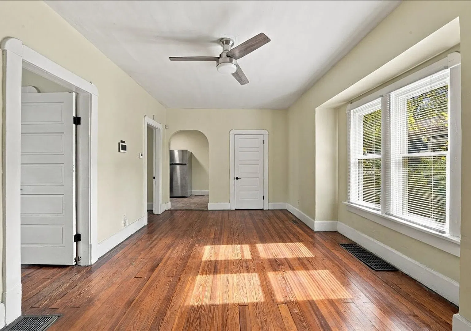 1811 N Harding St - $1,200.00/mo. — Photo 2