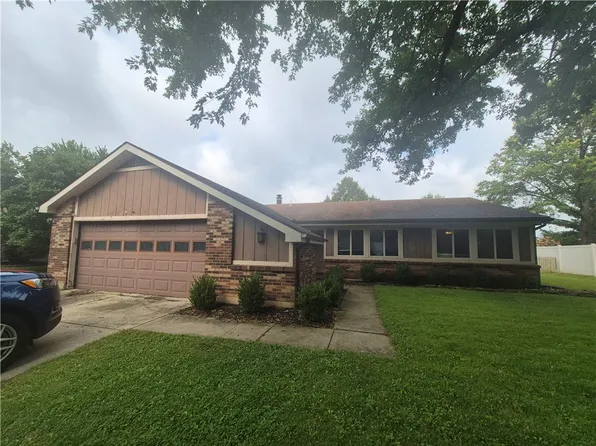 829 Southview Dr, Englewood, OH 45322