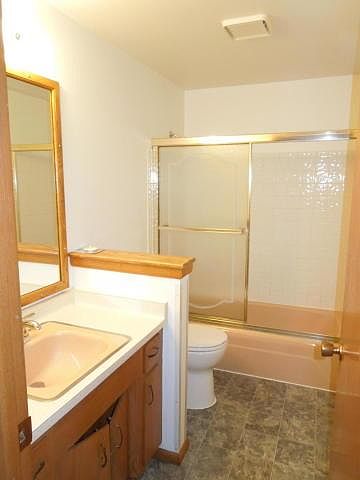 2nd image of 3733 Regency Dr