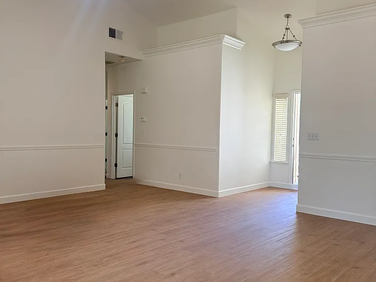 4683 W Amherst Ave — Photo 2