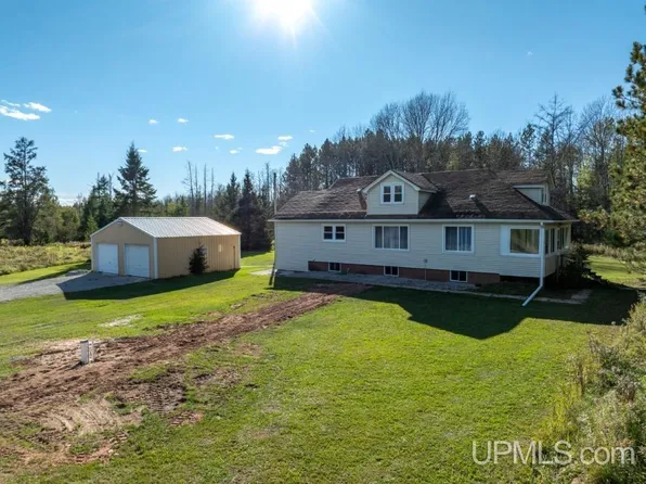 7129 Osier 40th Rd, Rapid River, MI 49878