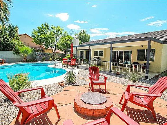 4th image of 3288 Palmdesert Way