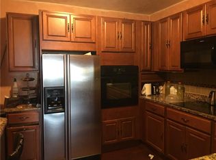 572 Potters Ave, Providence, RI 02907