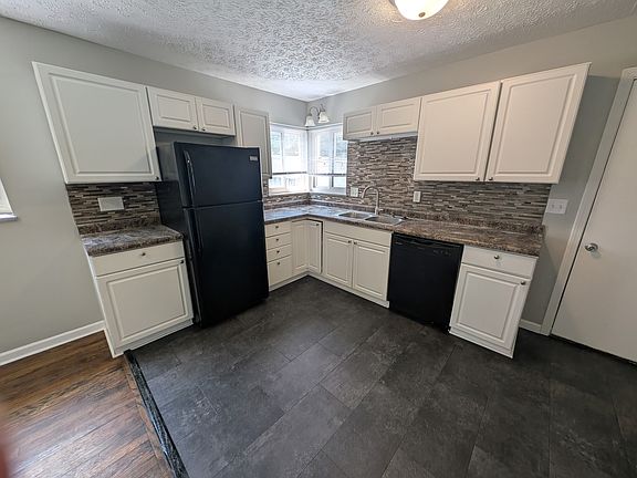 5th image of 204 Tate Ave