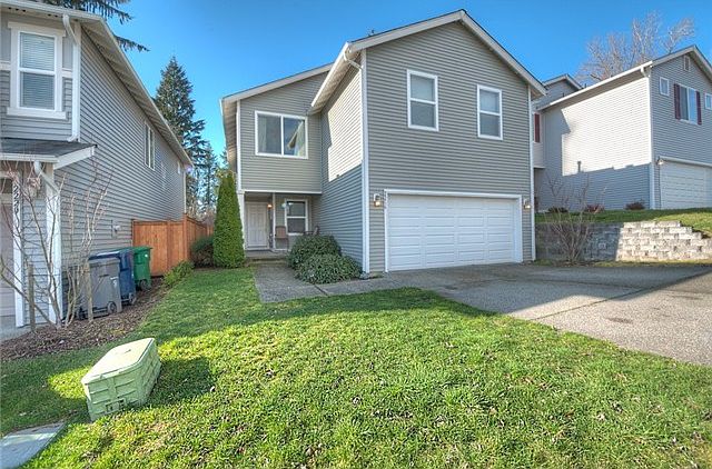 1st image of 216 11th Dr SE
