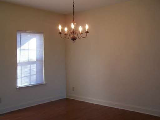 5th image of 642 W Sugarbush Dr