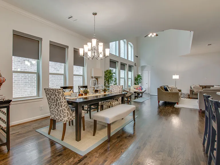 6638 Deleon St — Photo 8