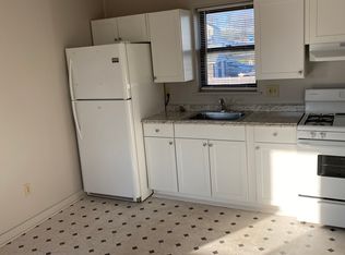 585 Pike St #G, Washington, PA 15301