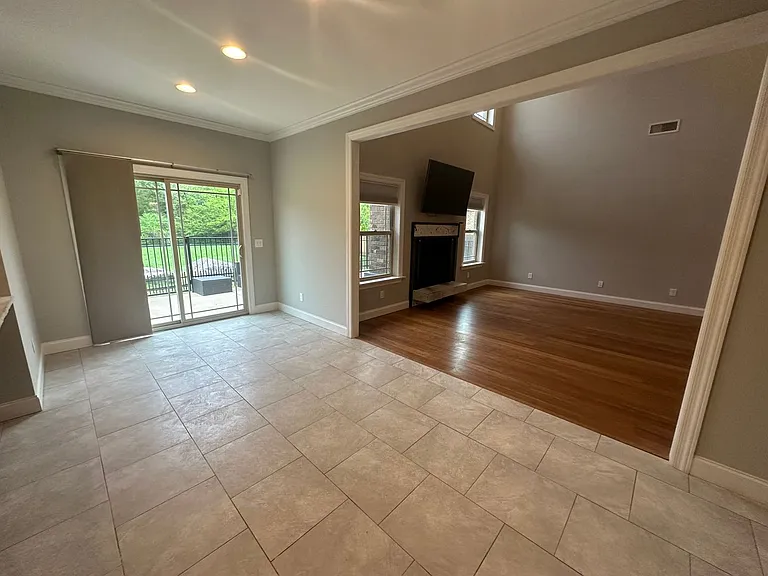 514 Sapphire Dr — Photo 10