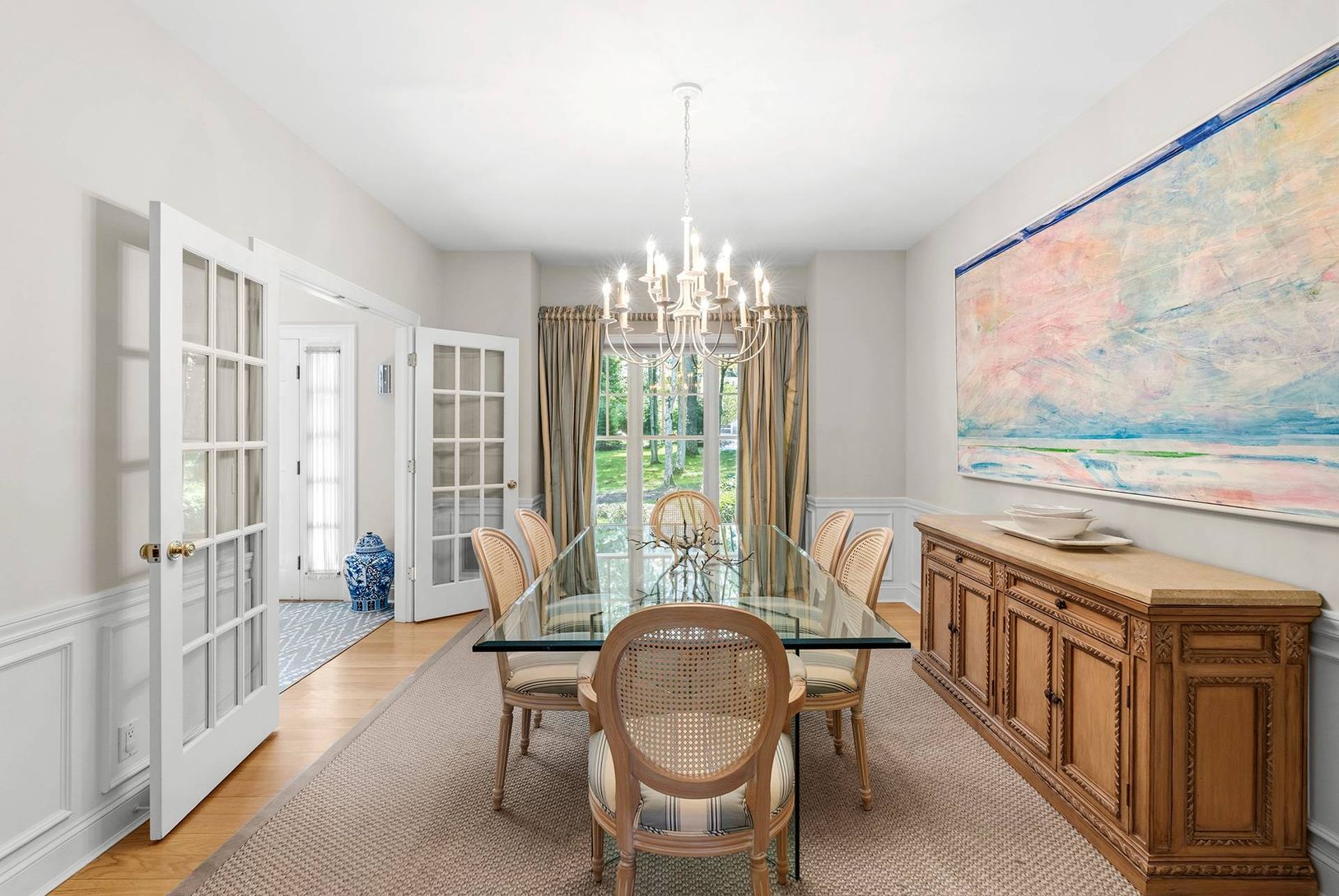  Formal Dining
