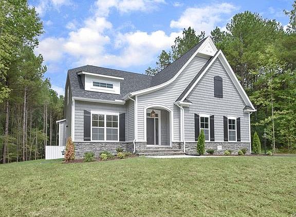 3rd image of 8030 Lake Margaret Pl