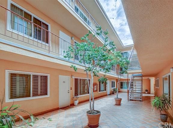 3rd image of 382 Coronado Ave APT 204A