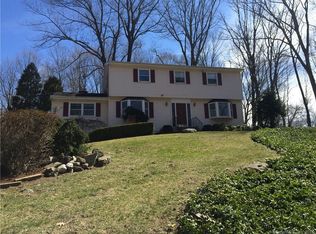 11 Aunt Hack Rd, Danbury, CT 06811
