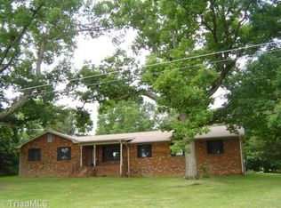 4553 Collett Farm Rd, Trinity, NC 27370