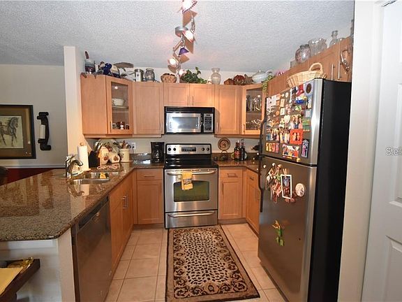 3rd image of 5704 Baywater Dr Unit 5704