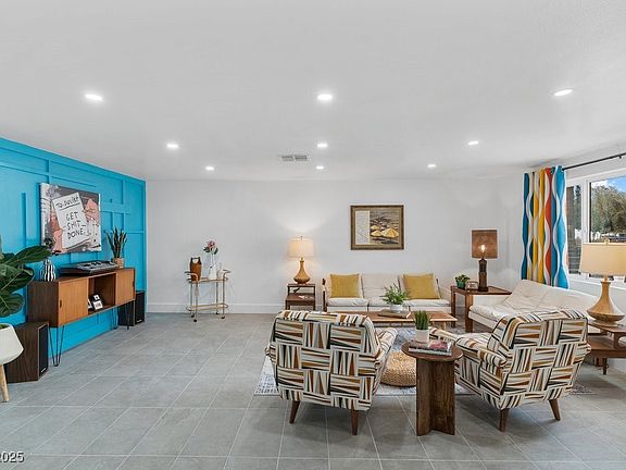 2nd image of 3333 Seminole Cir