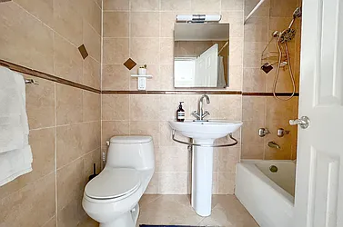 Rented by Coldwell Banker Warburg