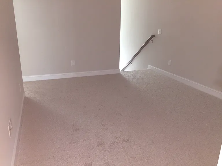 609 Rockcastle Dr W — Photo 6