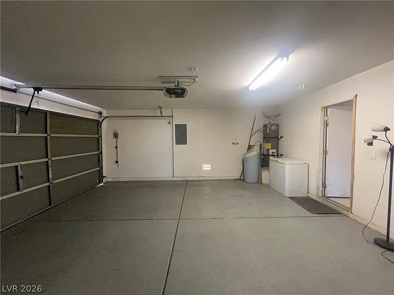 220 Stagecoach Flats Ave — Photo 34