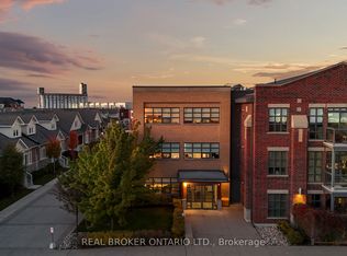 1 Shipyard Ln #302, Collingwood, ON L9Y0W2