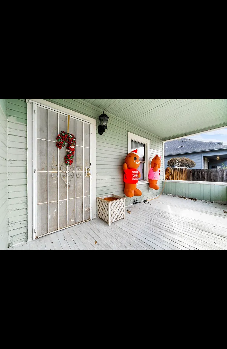 3 bed, 1264 sqft, $1,850 — Photo 3