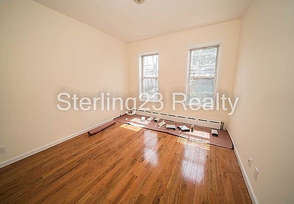 5th image of 2237 35th St #1