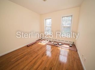 22-37 35th St #1F, Astoria, NY 11105