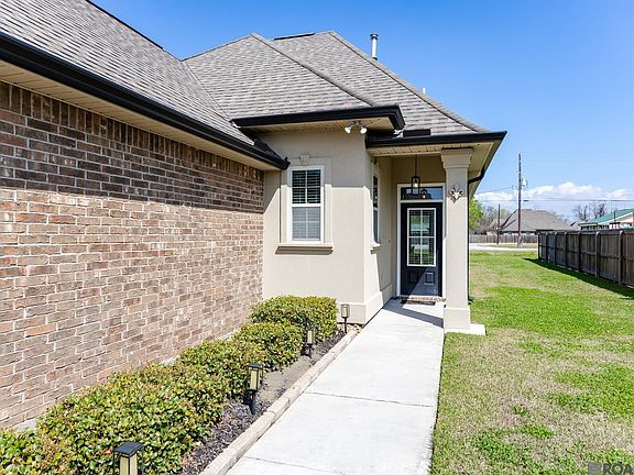 3rd image of 3648 Union Dr