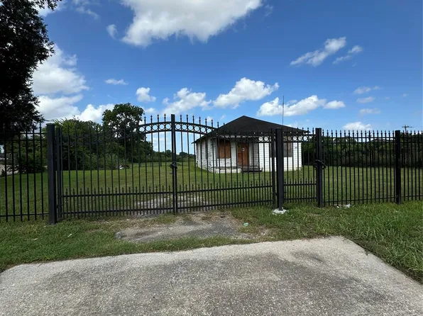 10809 Telephone Rd, Houston, TX 77075