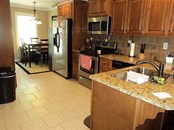 4th image of 1707 Stonebriar Dr NE