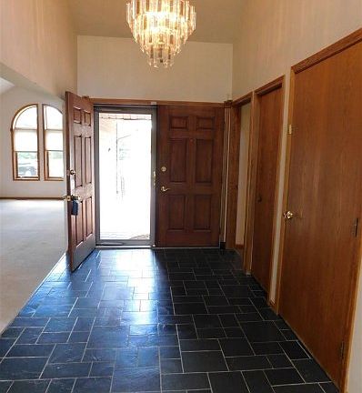 3rd image of 3717 Hermansau Dr