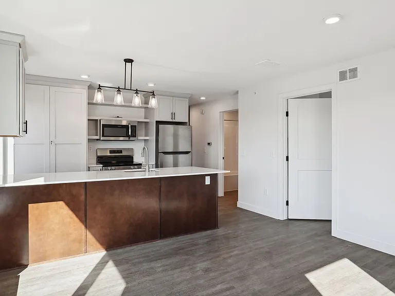 Solstice Apartments — Photo 56