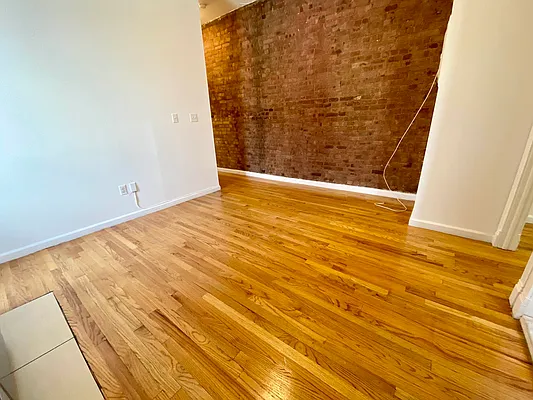 Rented by JM Preston Properties LLC | media 25