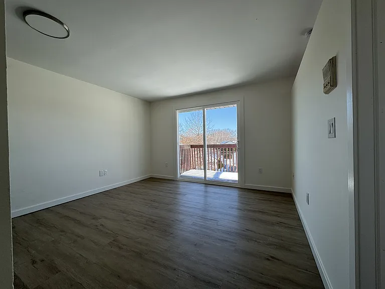 4 Twining St #11 — Photo 3