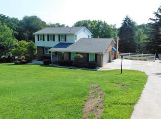 751 1st St, North Huntingdon, PA 15642