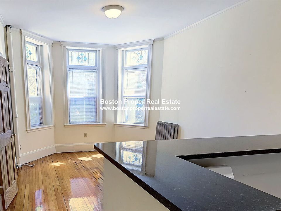 51 Queensberry St. #2 Boston - Fenway Unit Photo 1