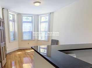 15 Queensberry St APT 2F, Boston, MA 02215