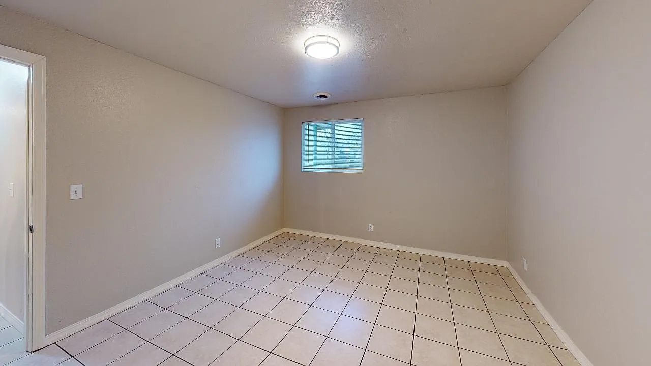 3 bed, $1,495 — Photo 4