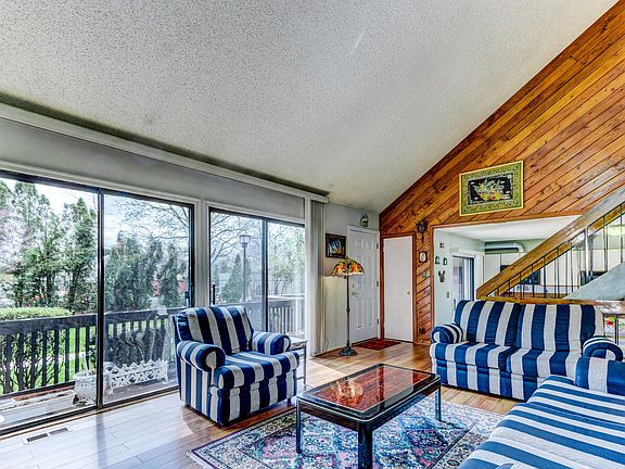 5th image of 7 Kingsberry Dr #7