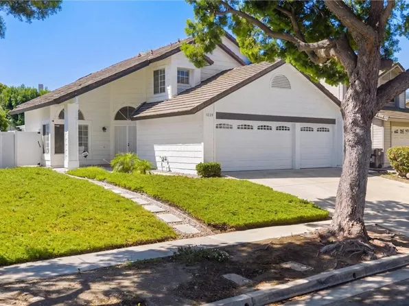 1228 Mayfair Dr, Corona, CA 92882