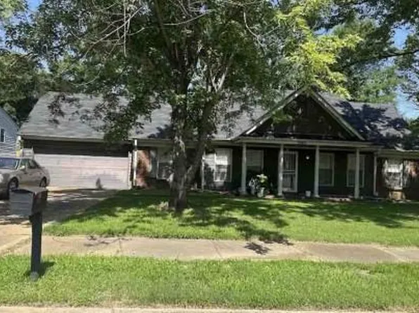 1043 Boones Hollow Dr, Cordova, TN 38018