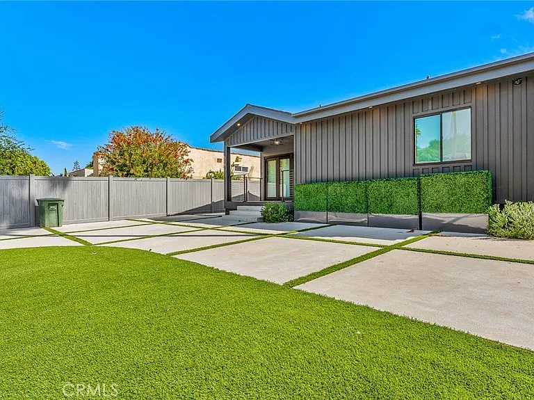 514 W Washington Blvd — Photo 4