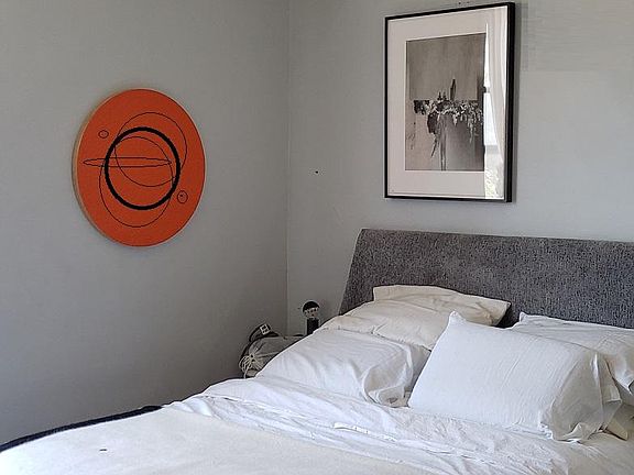 Middle bedroom