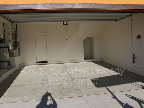 3rd image of 52258 Rosewood Ln